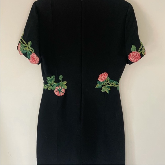 Authentic Gucci Black Dress with Pink Floral Embroidery size 42/ 6 - Picture 2 of 5